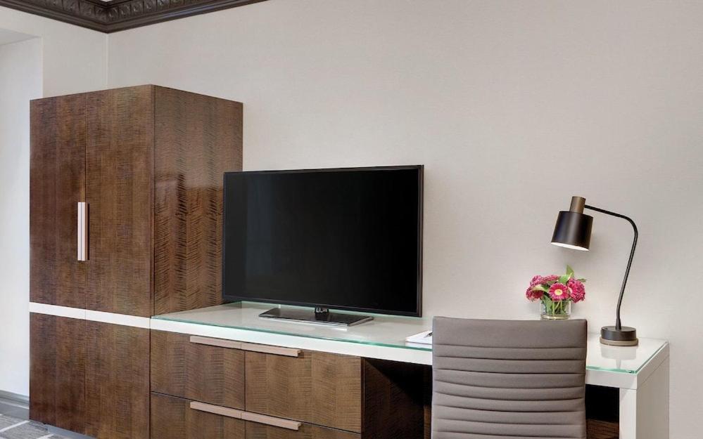 Luxor Hotel&casino By Suiteness Hotel 4*